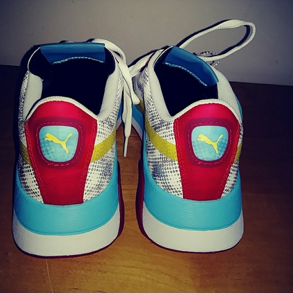 Puma Men's 9.5 D Soft Foam Athletic Shoes - Picture 4 of 6